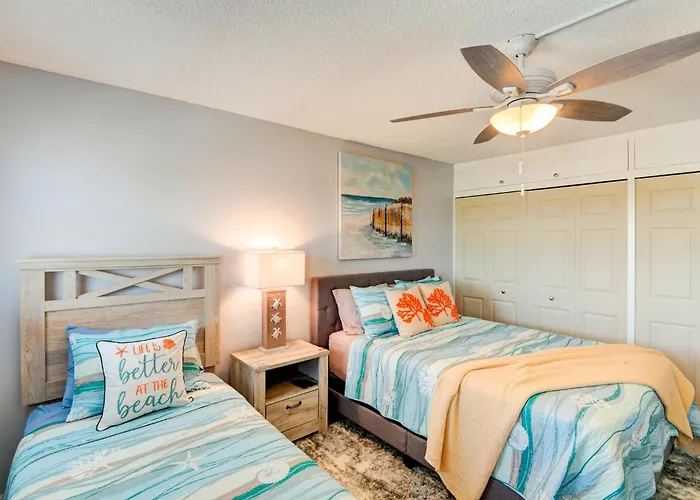 Venice Beach Views - 2 Bedroom